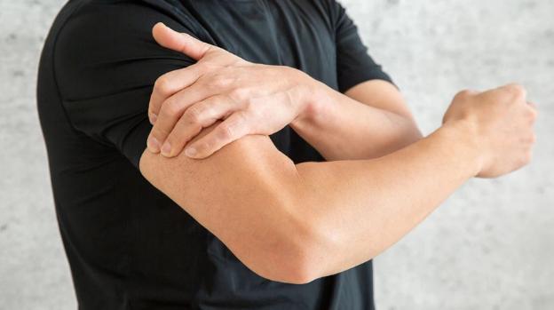 Cách giảm đau bắp tay sau tiêm vaccine