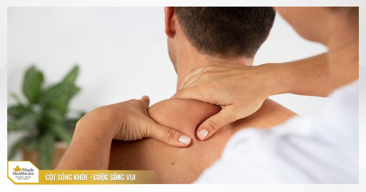 Massage cổ vai gáy