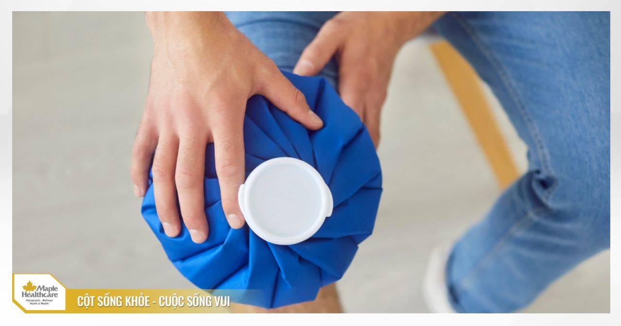 Chườm khớp gối giúp giảm đau triệu chứng